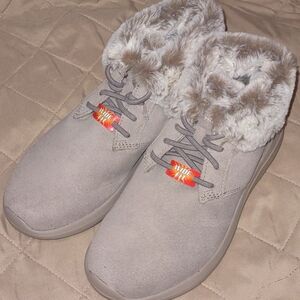 Skechers Goga Mat Leather Faux Fur Upper Winter Boots Size 7W NEW Women